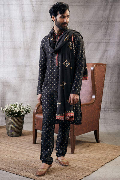 Sougat Paul Menswear Zahra printed kurta set with shawl Indian designer wear online shopping melange singapore
