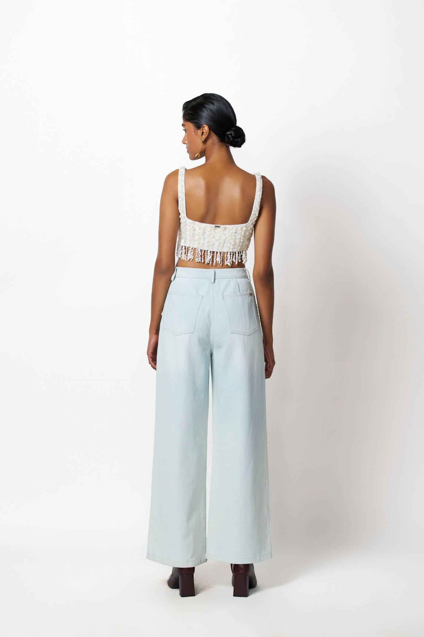 431-88 by Shweta Kapur Aria Jeans Indian designer wear online shopping melange singapore
