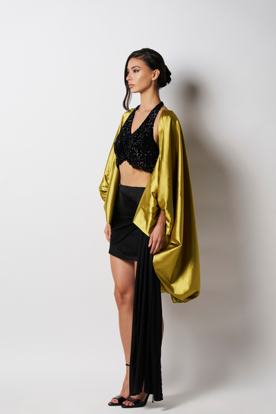 431-88 by Shweta Kapur Kelly Cape Indian designer wear online shopping melange singapore