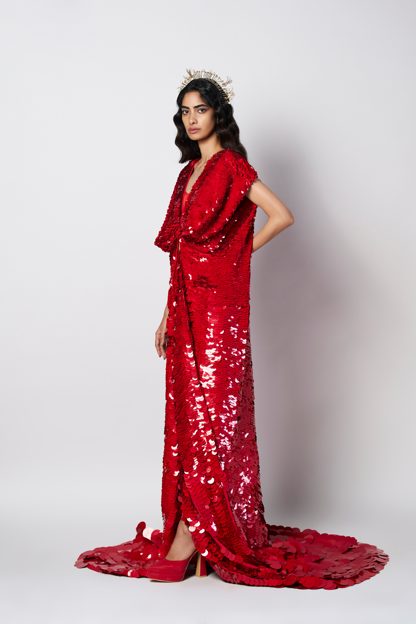 431-88 by Shweta Kapur Mega Cape Indian designer wear online shopping melange singapore