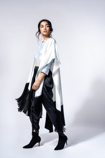 431-88 by Shweta Kapur Mel Cape indian designer wear online shopping melange singapore