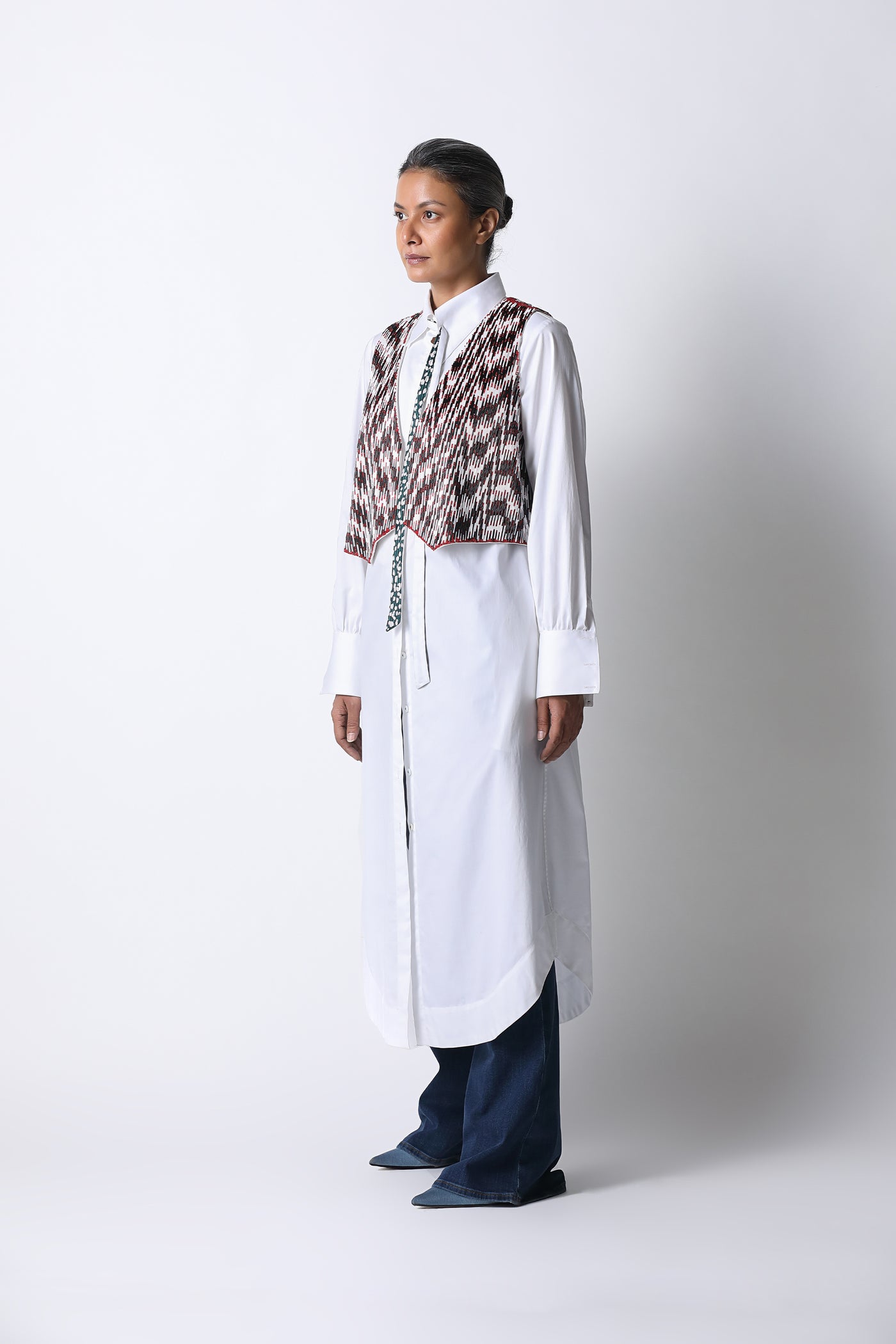 431-88 by Shweta Kapur Nalki Waistcoat indian designer wear online shopping melange singapore