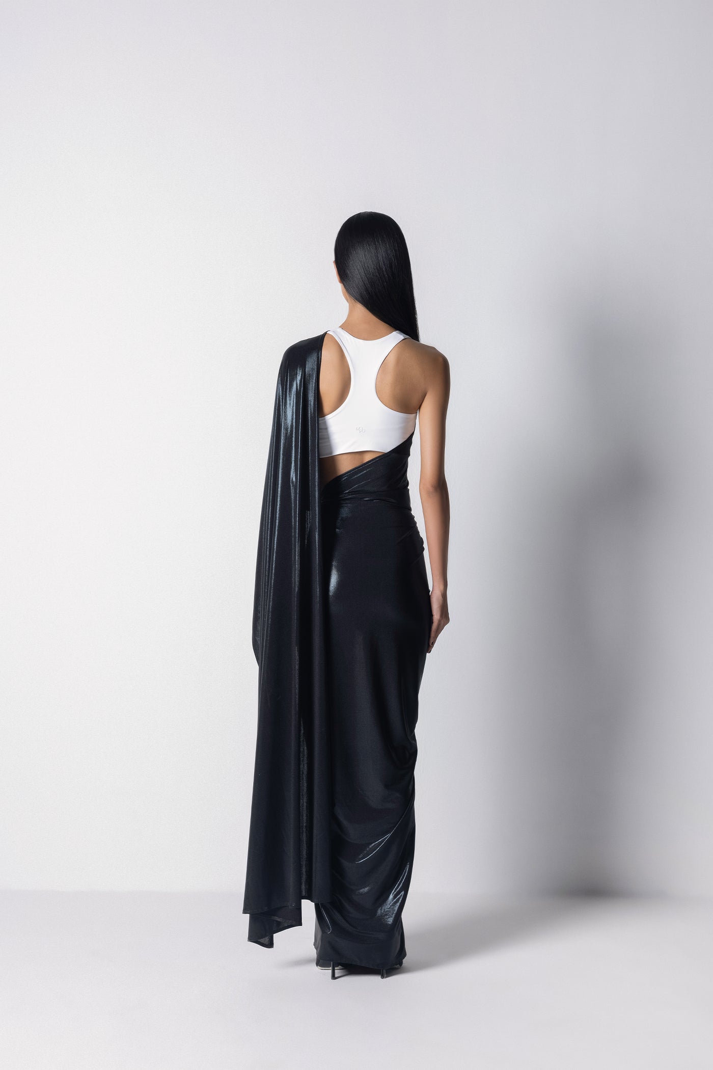 431-88 by Shweta Kapur Rida Sari 2.0 indian designer wear online shopping melange singapore
