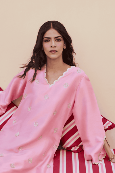 Archana Shah Light Pink Small Buta Neck Scallop Emb Kurta Set indian designer wear online shopping melange singapore 