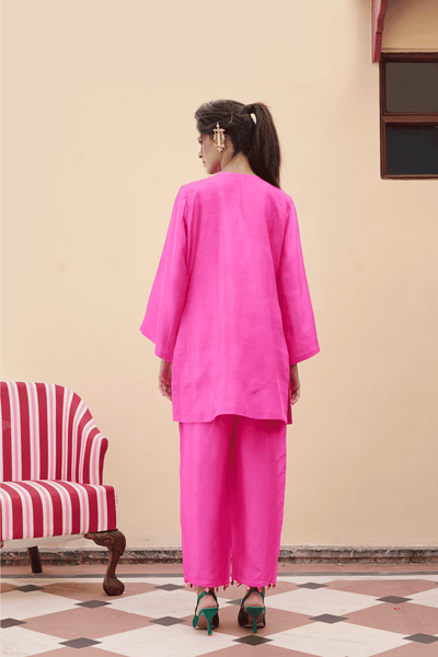 Archana Shah Pink Silk Zari Moon Yoke Kurta Set indian designer wear online shopping melange singapore 
