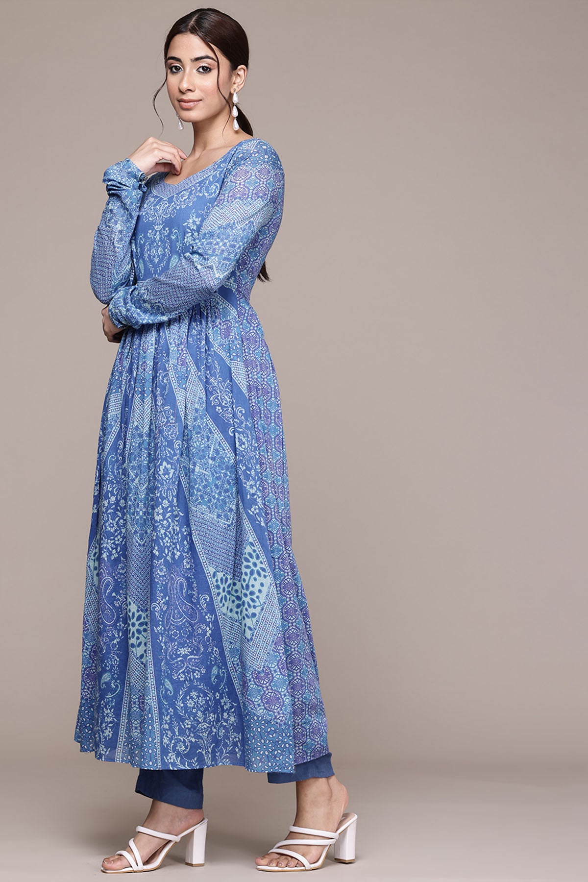 Aarke Ritu Kumar Blue Rukhsar Kurta With Pant And Dupatta indian designer wear online shopping melange singapore 