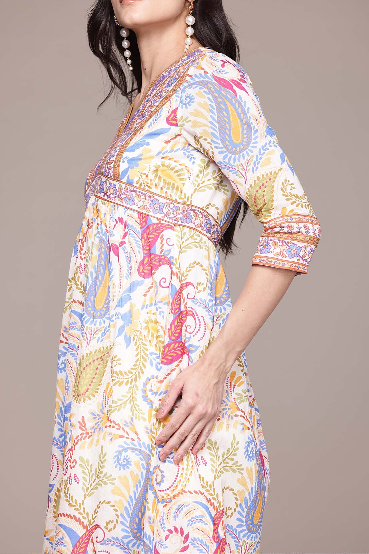 Aarke Ritu Kumar Ecru Saphira Kurta With Pant And Dupatta indian designer wear online shopping melange singapore 