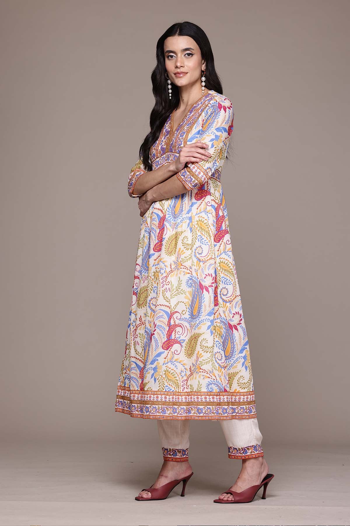Aarke Ritu Kumar Ecru Saphira Kurta With Pant And Dupatta indian designer wear online shopping melange singapore 