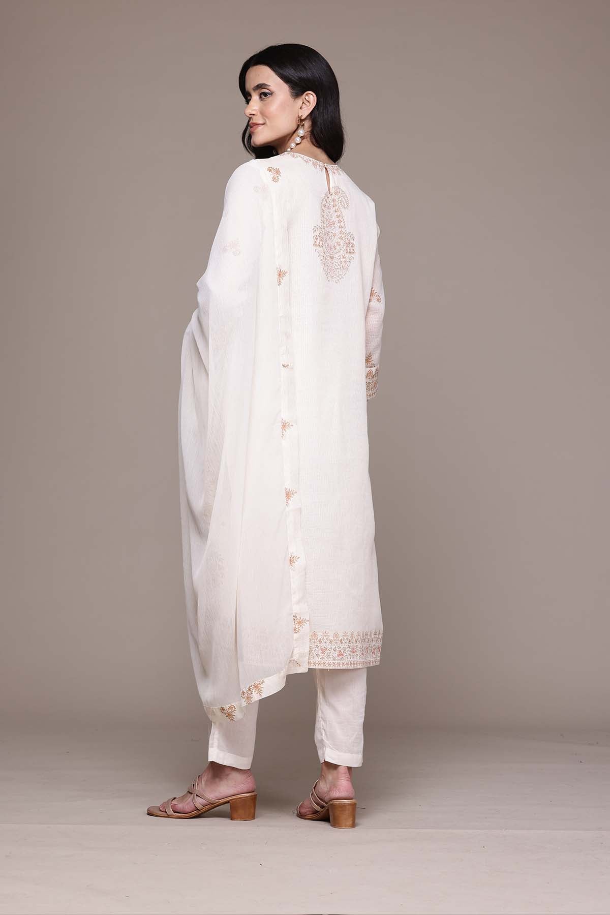 Aarke Ritu Kumar White Shahaab Kurta With Pant And Dupatta indian designer wear online shopping melange singapore 
