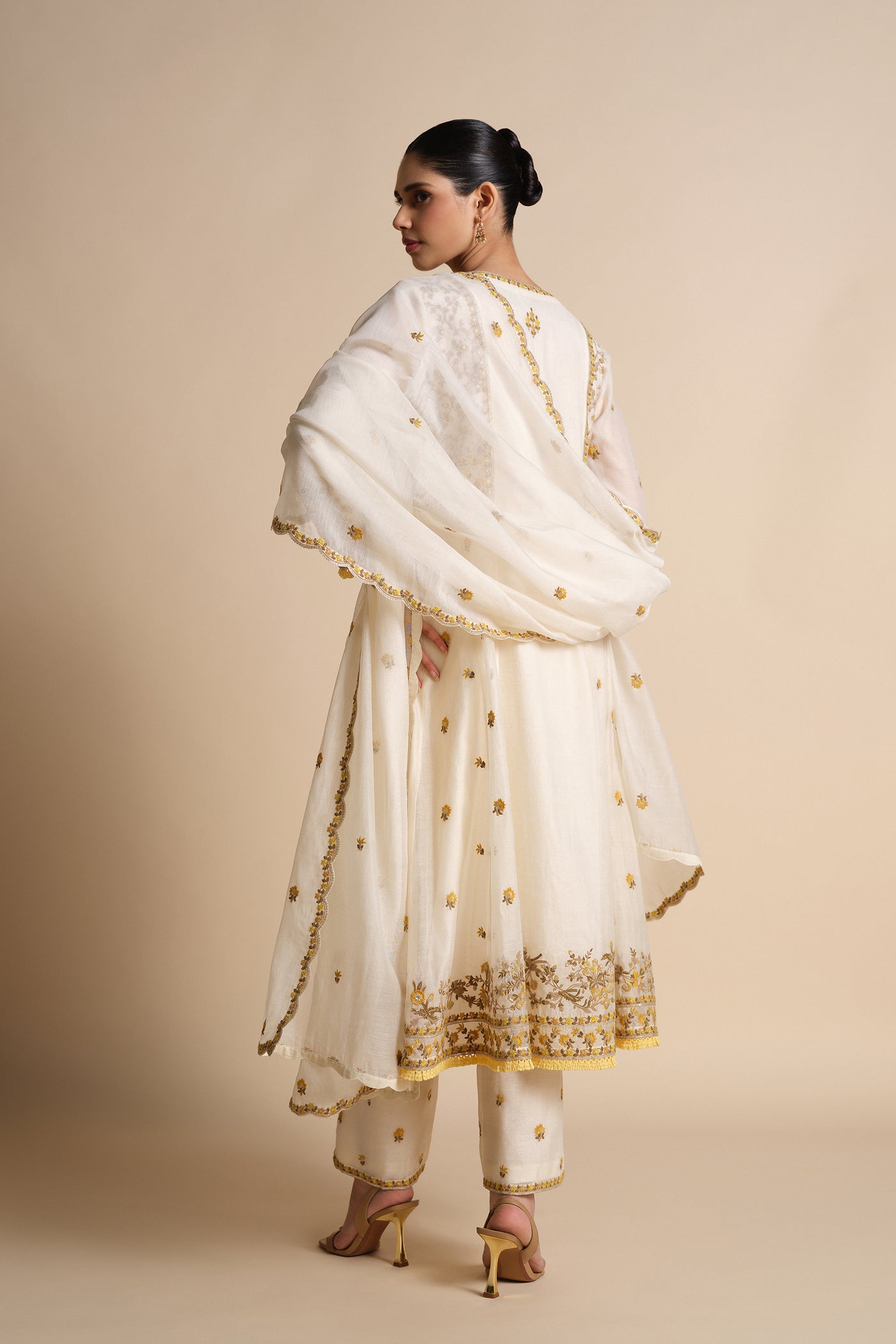 Anita Dongre Amra Embroidered Mul Suit Set Naturall indian designer wear online shopping melange singapore