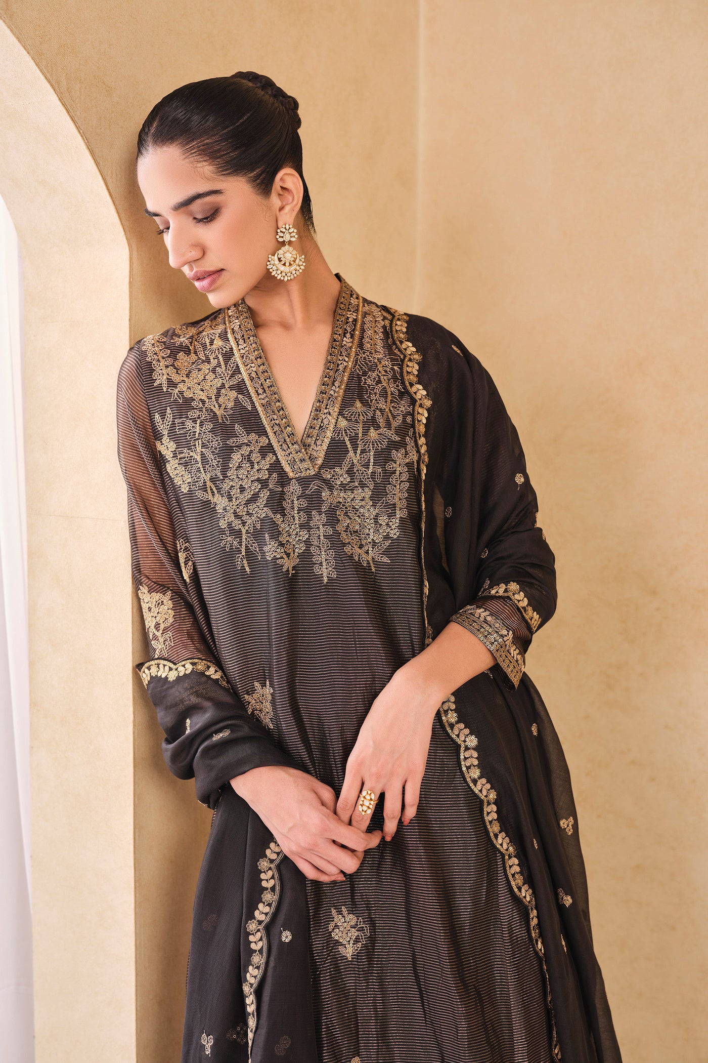 Anita Dongre Arhana Embroidered Zardozi Mul Suit Set Black
 indian designer wear online shopping melange singapore
