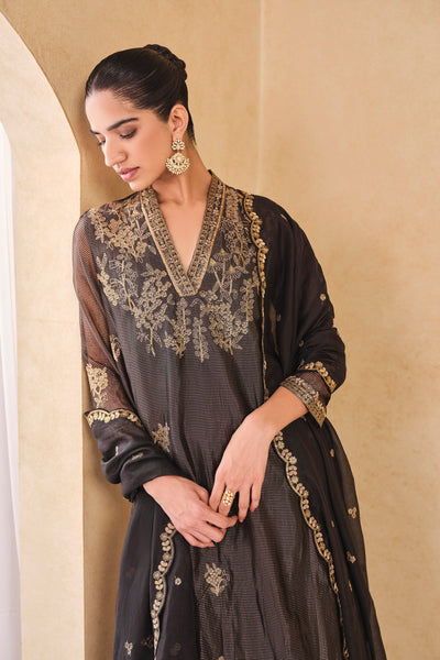 Anita Dongre Arhana Embroidered Zardozi Mul Suit Set Black
 indian designer wear online shopping melange singapore
