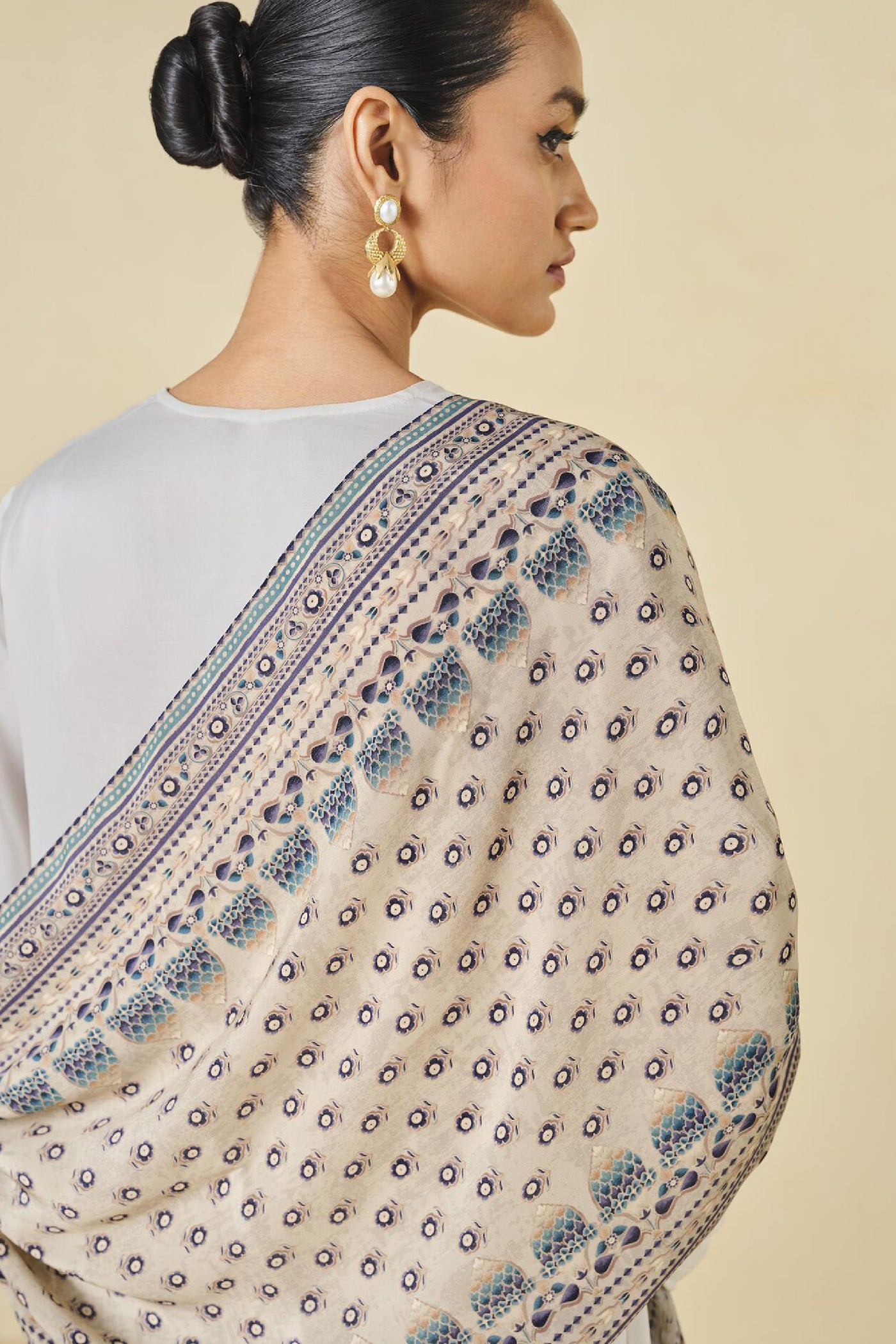 Anita Dongre Ephyra Stole Beige indian designer wear online shopping melange singapore