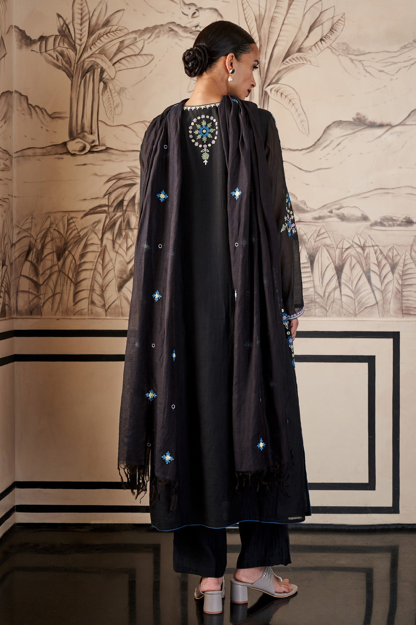 Anita Dongre Faramir Suit Set Black Indian designer wear online shopping melange singapore