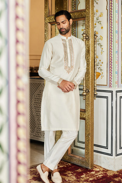 Anita Dongre Menswear Saaket Gota Patti Silk Kurta Ivory indian designer wear online shopping melange singapore