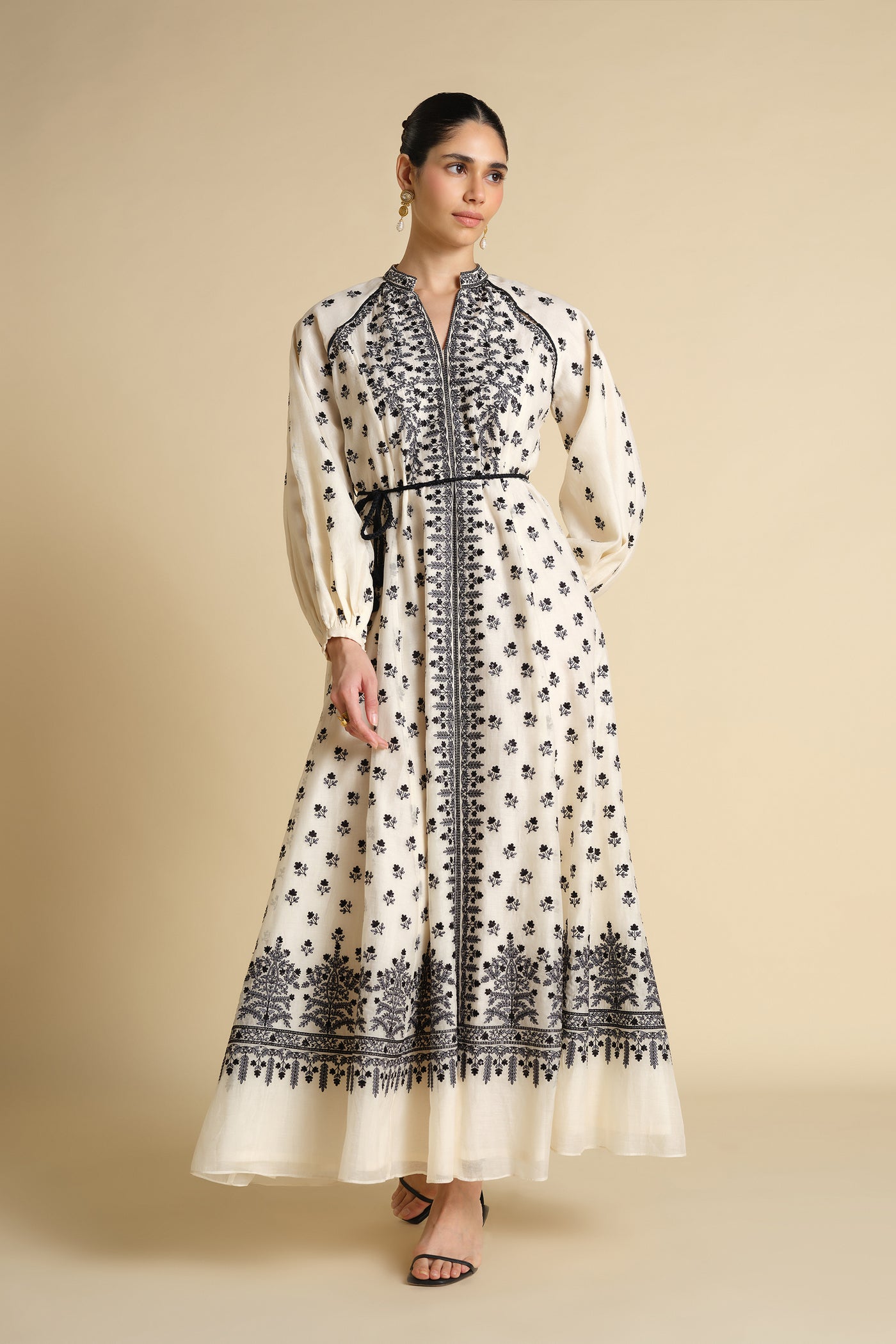 Anita Dongre Sawsan A-Line Embroidered Mul Kaftan indian designer wear online shopping melange singapore