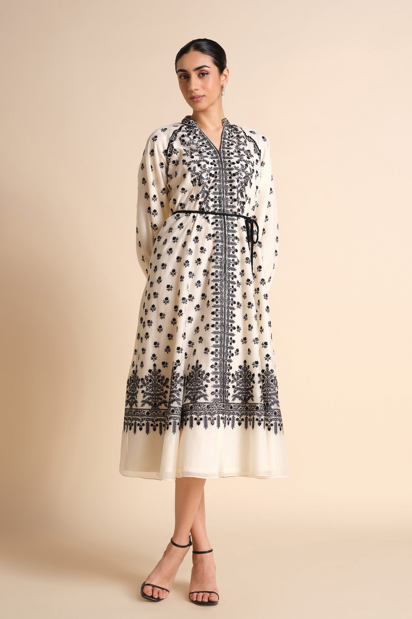 Anita Dongre Sawsan Embroidered Mul Dress White indian designer wear online shopping melange singapore
