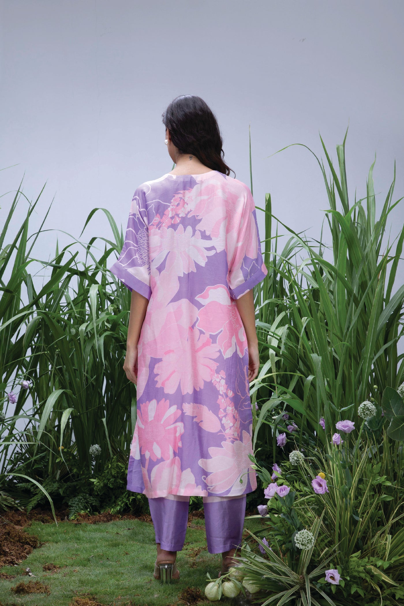 Archana Shah Purple Wild Flower Oversize Kurta Set indian designer wear online shopping melange singapore