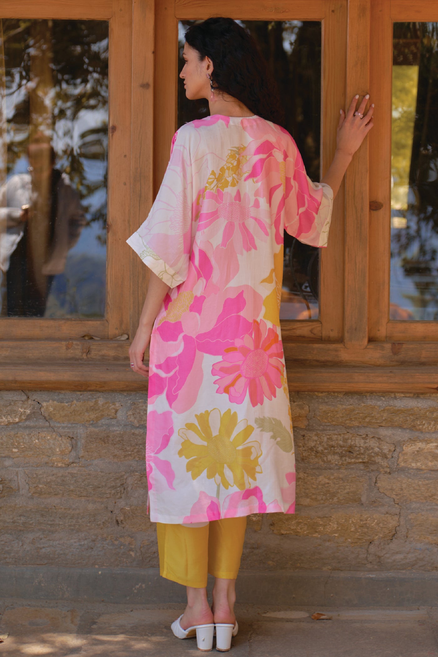 Archana Shah Wild Flower Oversize Kurta Set indian designer wear online shopping melange singapore