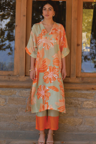 Archana Shah Wild Flower Oversize Kurta Set indian designer wear online shopping melange singapore