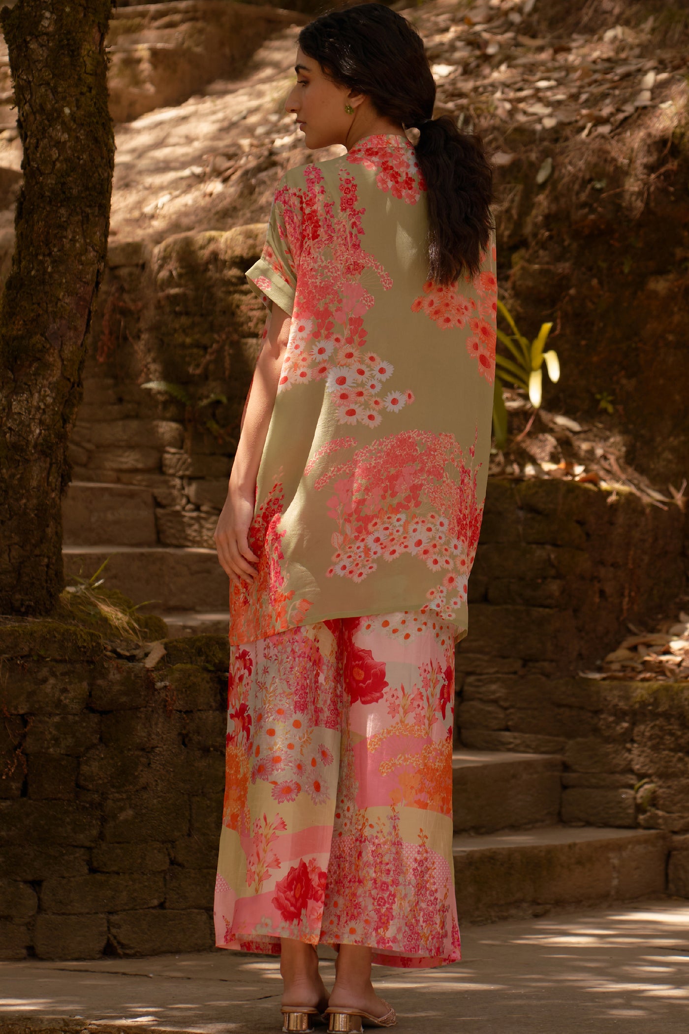 Archana Shah Green Wild Flower Oversize Shirt Set indian designer wear online shopping melange singapore