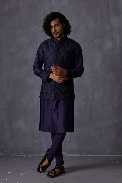 Arjan Dugal Chanderi Silk Kurta Set With Straight Hem Indian designer wear online shopping melange singapore