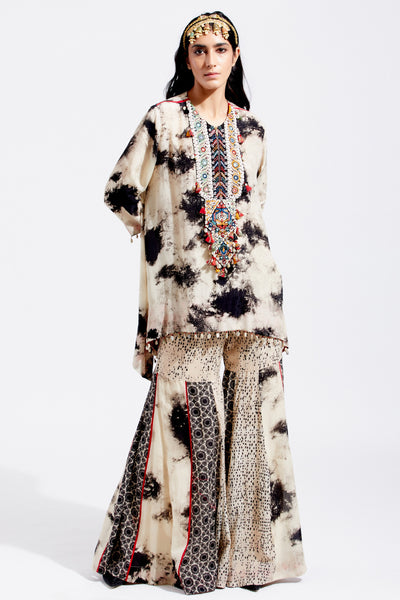 Aseem Kapoor Mitra Short Kurta Set indian designer wear online shopping melange singapore