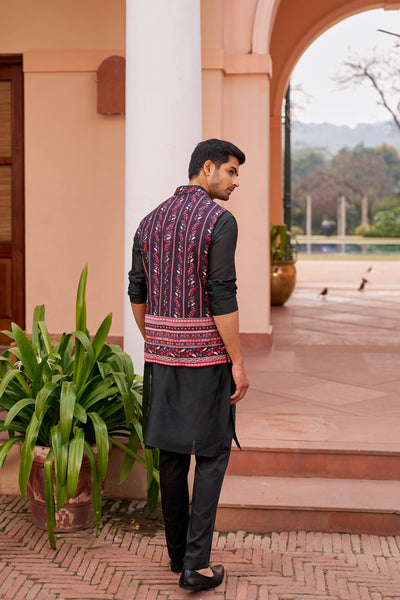 Chhavvi Aggarwal Menswear Black Kurta Set With Bundi indian designer wear online shopping melange singapore