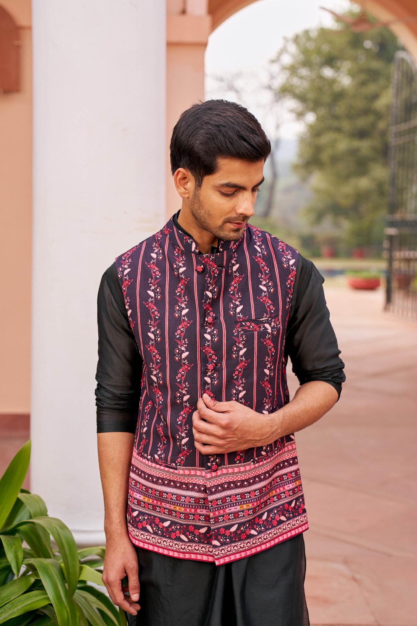 Chhavvi Aggarwal Menswear Black Kurta Set With Bundi indian designer wear online shopping melange singapore