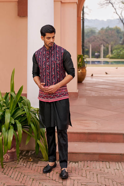 Chhavvi Aggarwal Menswear Black Kurta Set With Bundi indian designer wear online shopping melange singapore