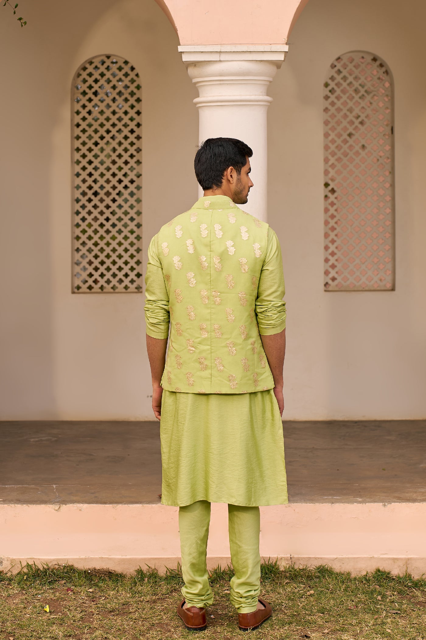 Chhavvi Aggarwal Menswear Green Kurta Set With Bundi indian designer wear online shopping melange singapore