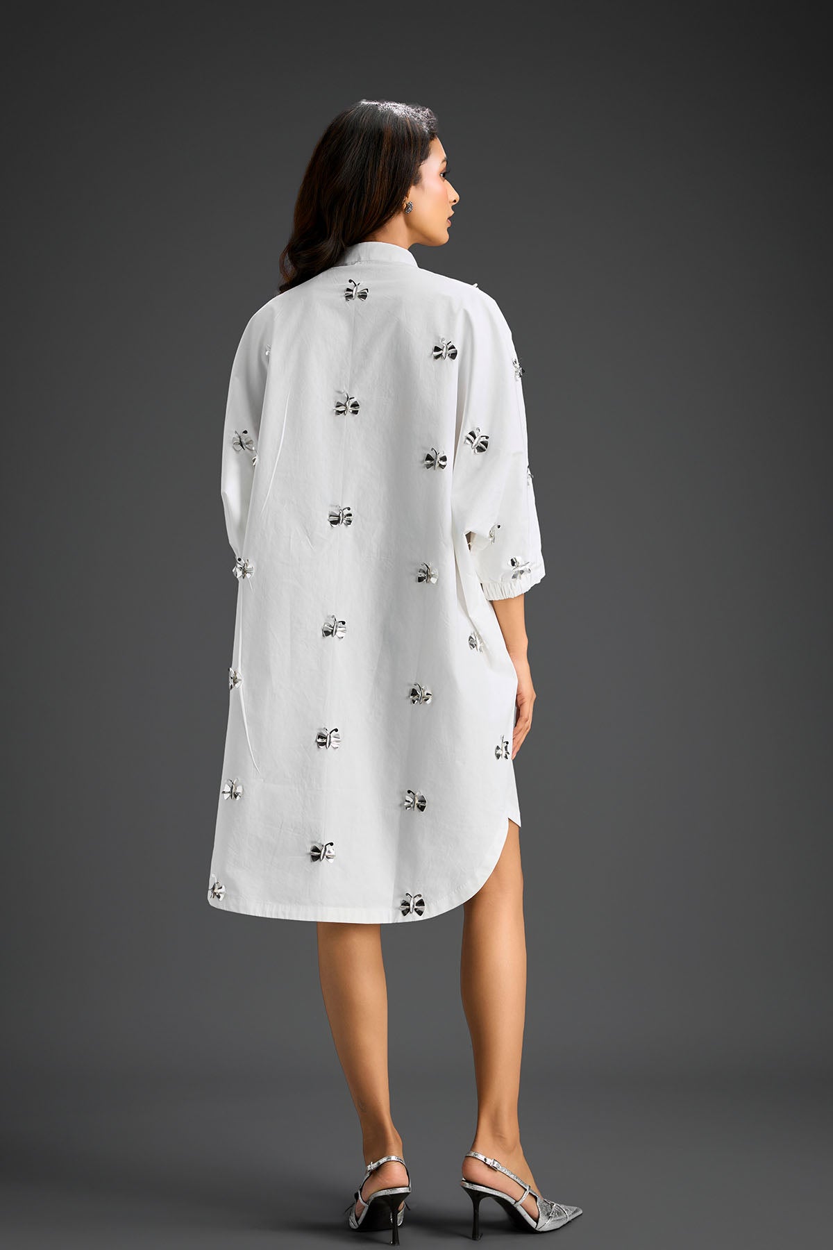 Deepika Arora White Oversized Cotton Shirt Dress Indian designer wear online shopping melange singapore 