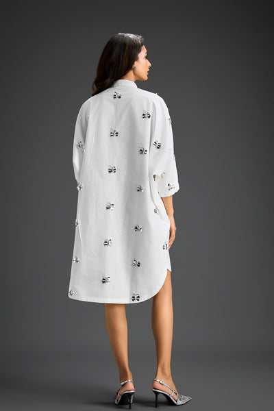 Deepika Arora White Oversized Cotton Shirt Dress Indian designer wear online shopping melange singapore 