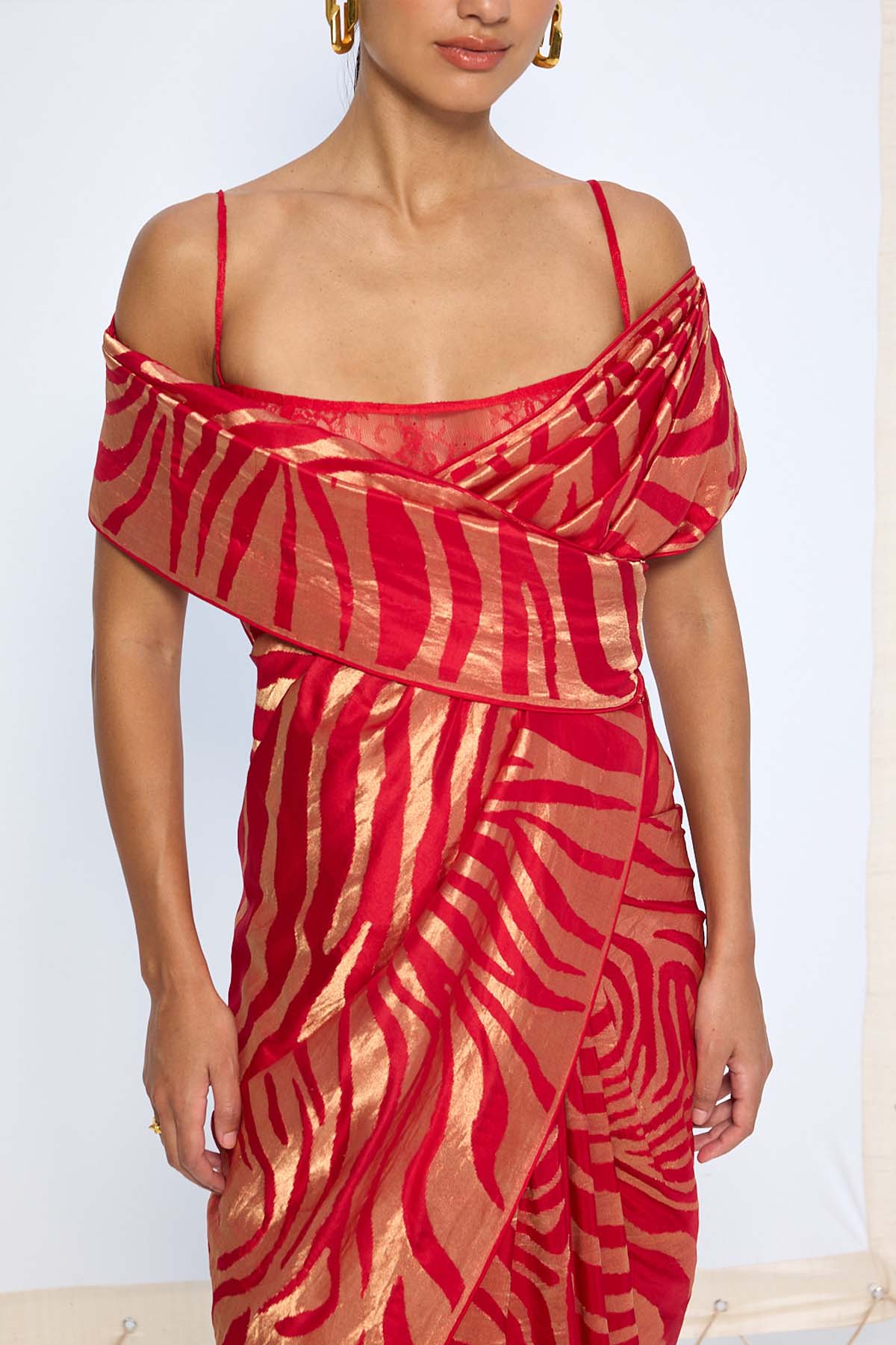 Ekaya Handwoven Classic Red Silk Saree indian designer wear online shopping melange singapore 
