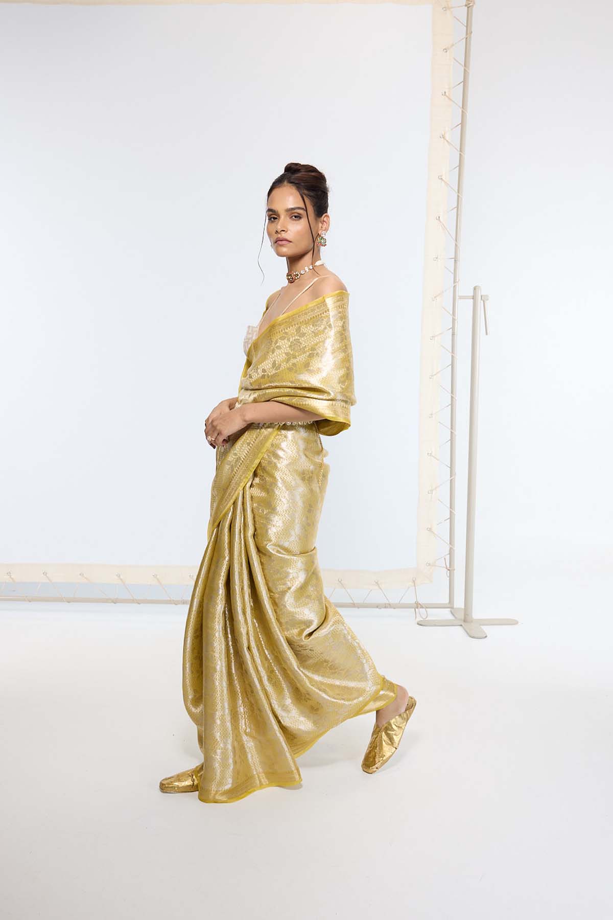 Ekaya Handwoven Golden Ember Tissue Saree indian designer wear online shopping melange singapore 