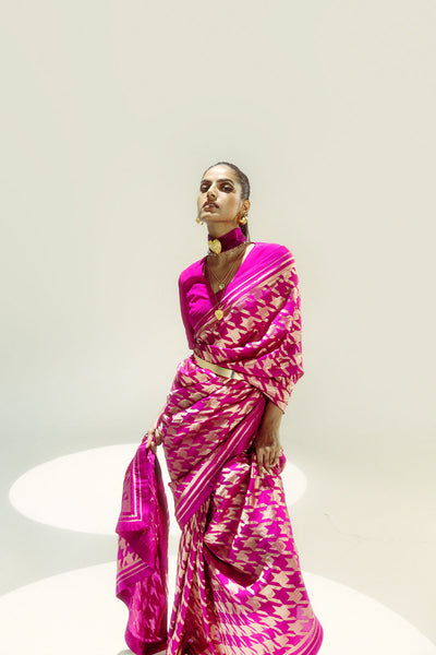 Ekaya Open Border Houndstooth Gold Zari indian designer wear online shopping melange singapore 