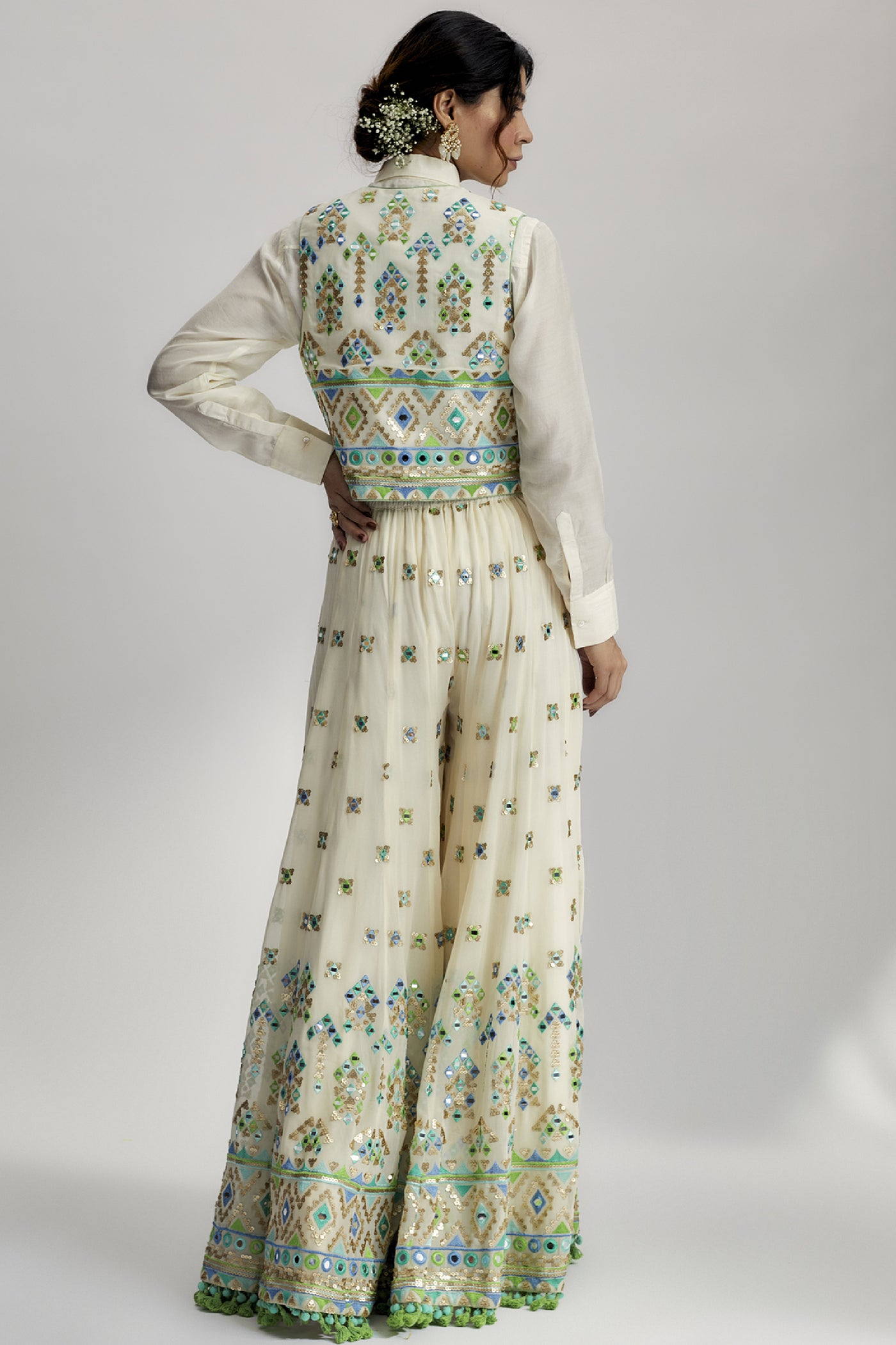 Gopi Vaid Amara Jacket Set With Flared Pants indian designer wear online shopping melange singapore 