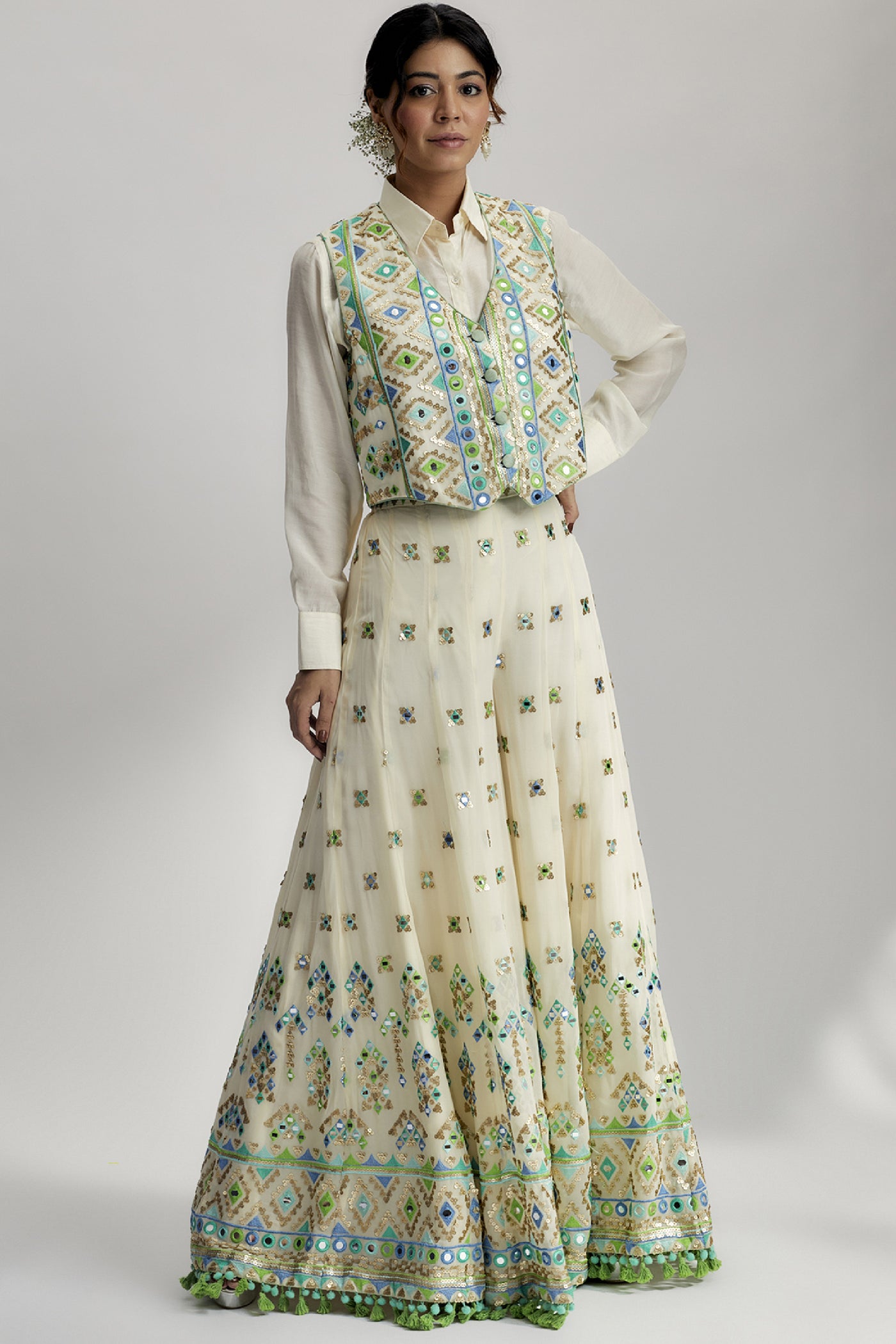 Gopi Vaid Amara Jacket Set With Flared Pants indian designer wear online shopping melange singapore