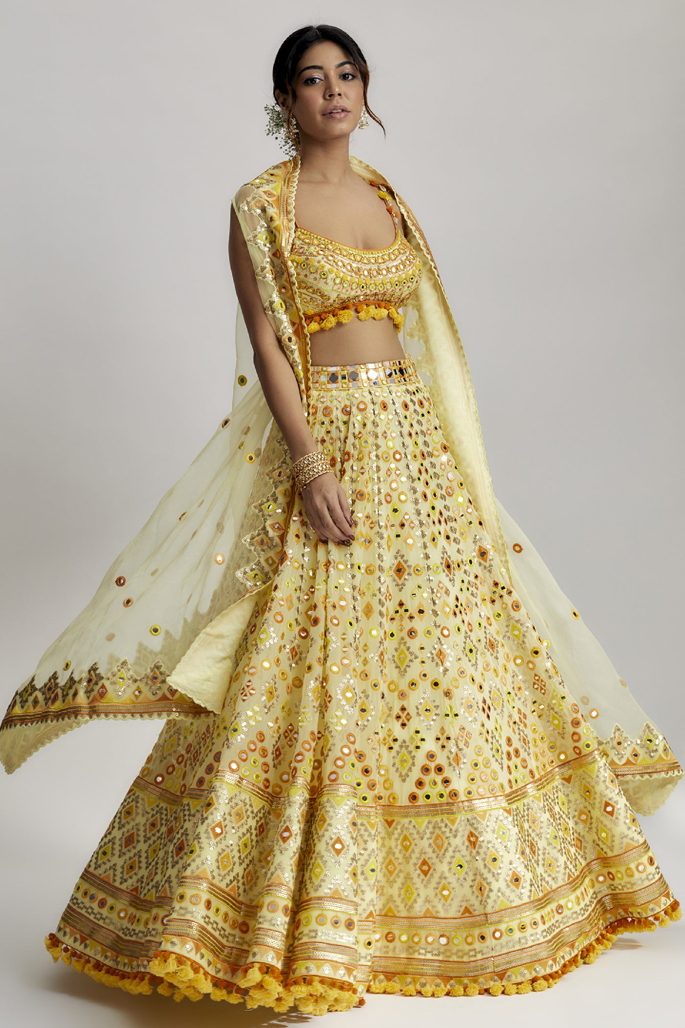 Gopi Vaid Ashi Lehenga Set With Cape Indian designer wear online shopping melange singapore 