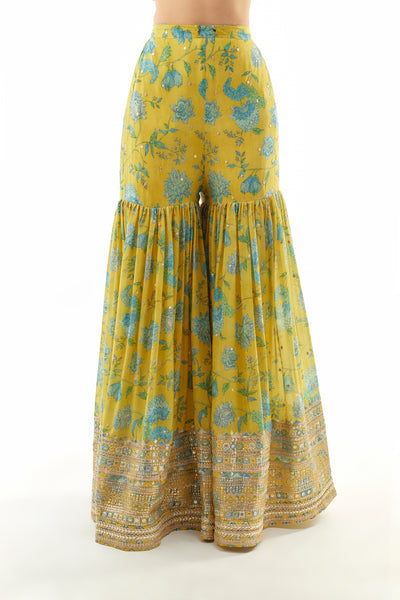 Gopi Vaid Dhvanika Halter Set indian designer wear online shopping melange singapore 
