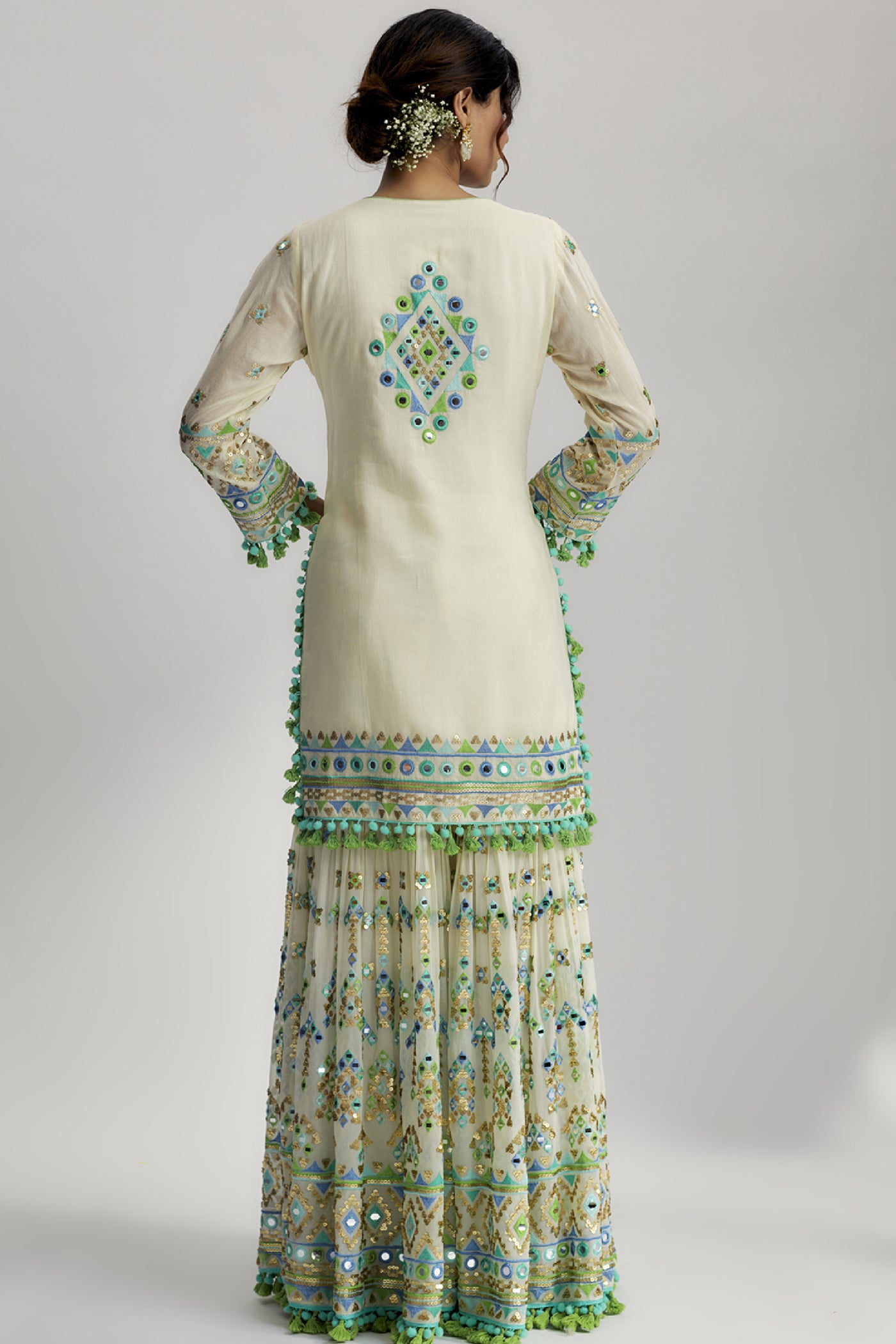 Gopi Vaid Friya Short Kurta Sharara Set Indian designer wear online shopping melange singapore 