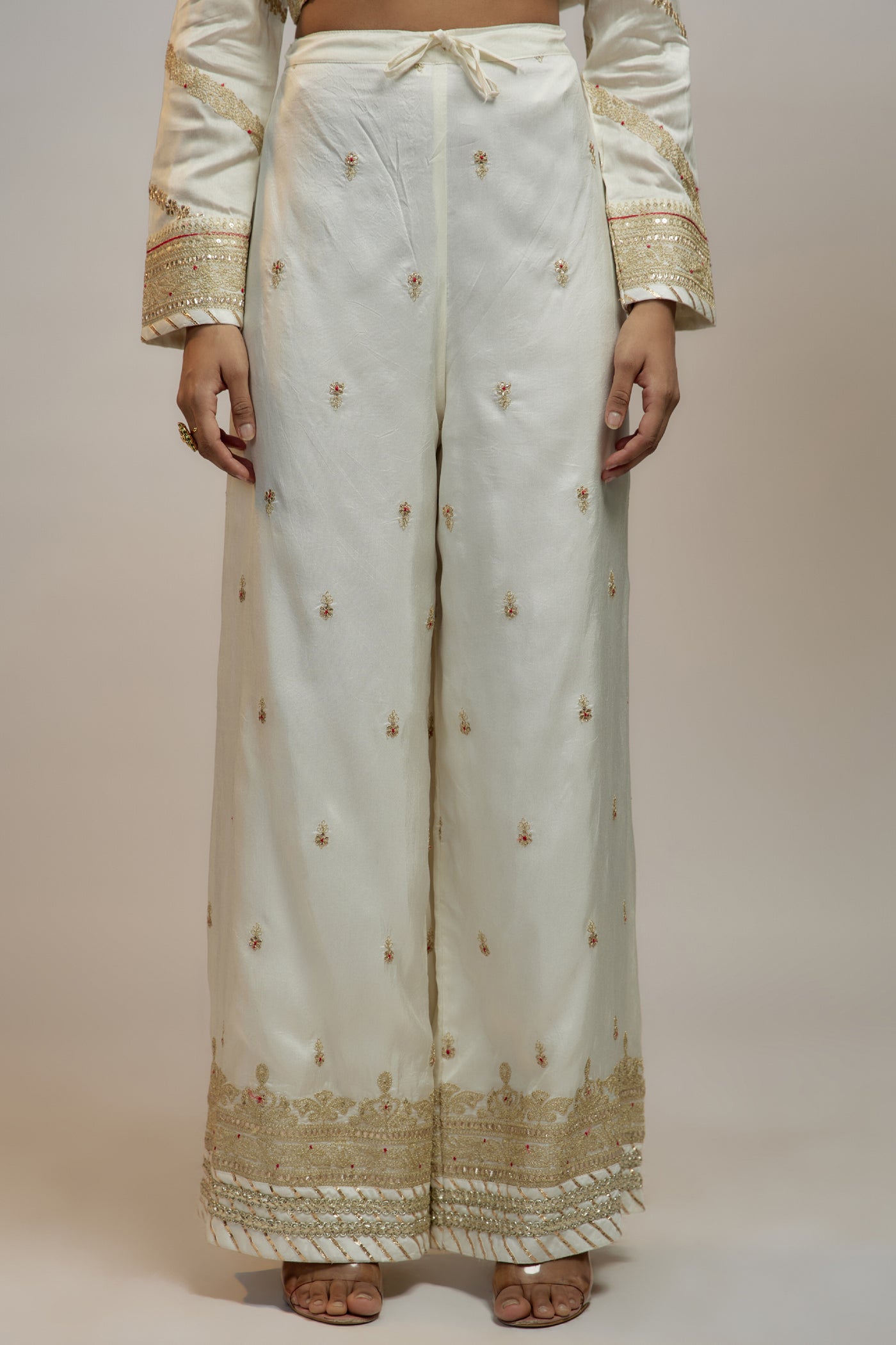 Gopi Vaid Golconda  Suhana Ag Set Indian designer wear online shopping melange singapore