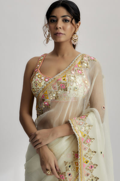 Gopi Vaid Maahi Saree Set Indian designer wear online shopping melange singapore