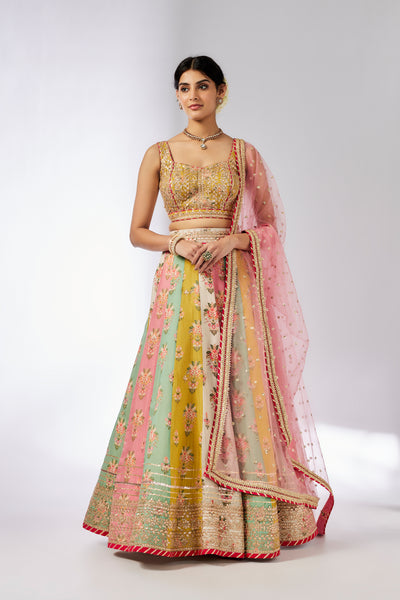 Gopi Vaid Sayali Lehenga Set indian designer wear online shopping melange singapore
