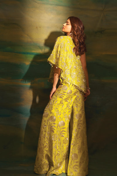 Gopi Vaid Shamita Shetty In Golconda  Arsh One Shoulder Set indian designer wear online shopping melange singapore