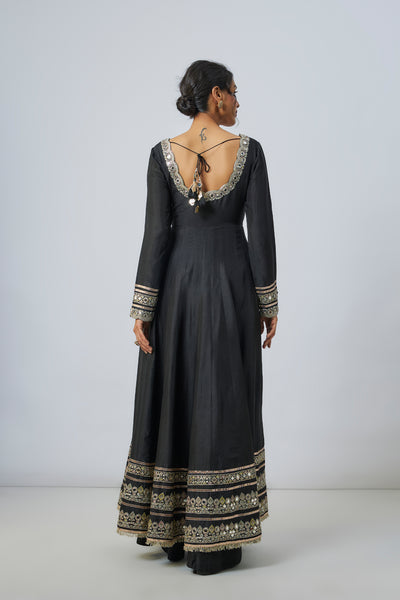 Gopi Vaid Srivani AG Set indian designer wear online shopping melange singapore