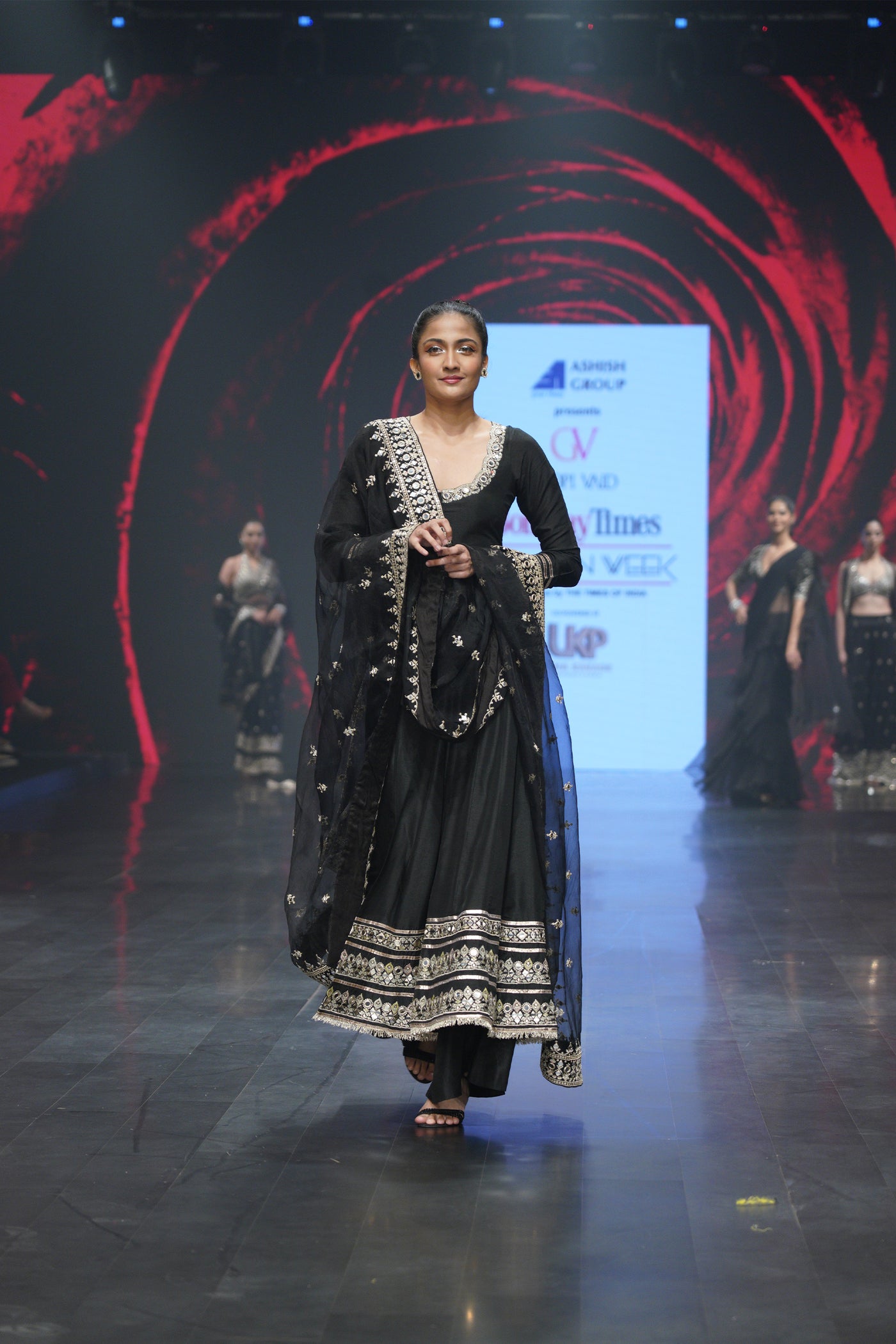 Gopi Vaid Srivani AG Set indian designer wear online shopping melange singapore