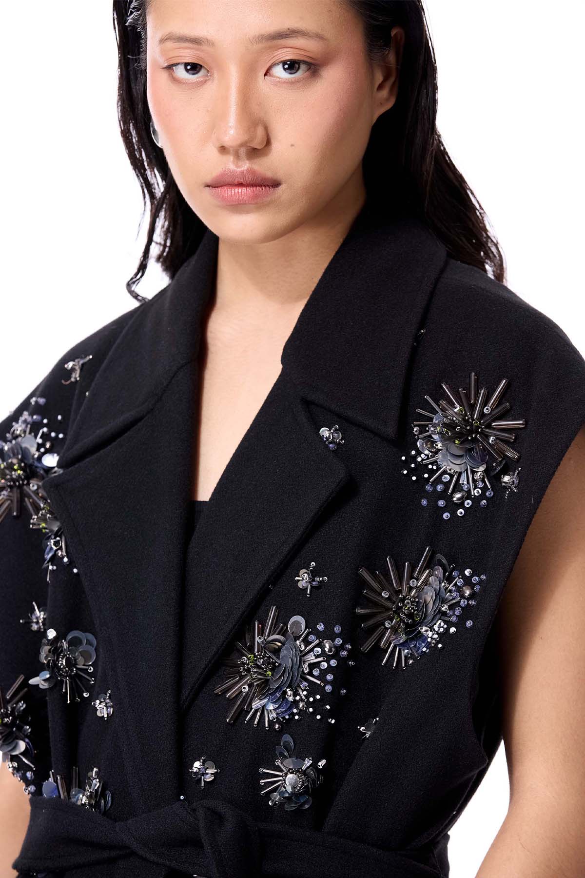 Kanika Goyal Label Black Frost Bud Sleeveless Coat indian designer wear online shopping melange singapore 