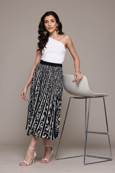 Label Ritu Kumar Black Arabesq Printed Pleated Skirt indian designer wear online shopping melange singapore 

