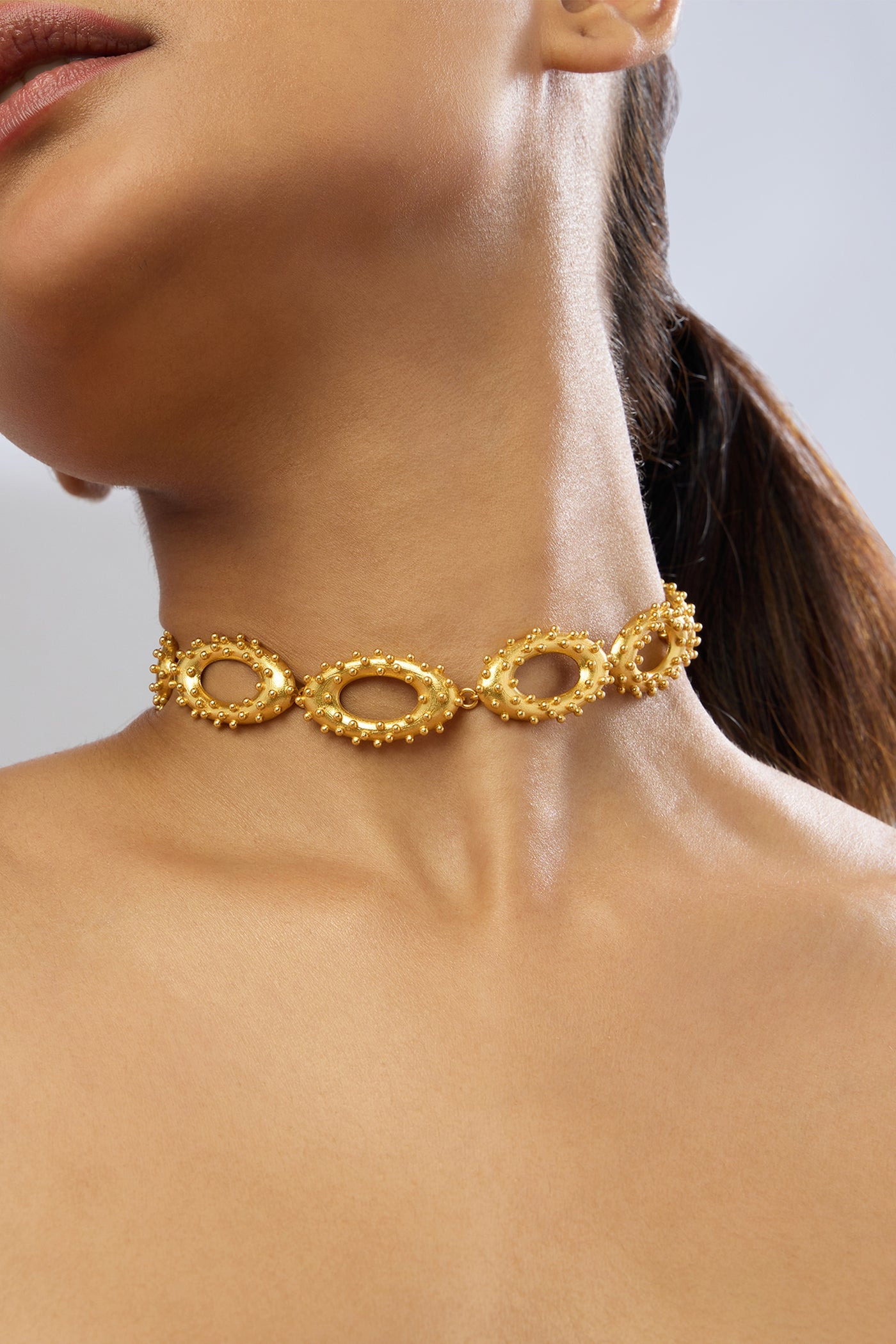 MNSH Vine Mini Oval Choker indian designer wear online shopping melange singapore